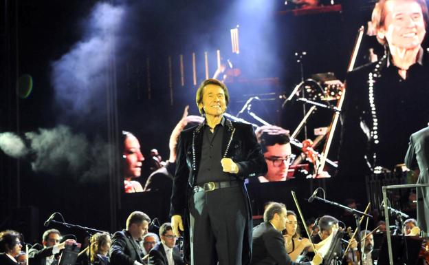 Imagen principal - Raphael vuelve a su tierra con aires sinfónicos y electrónicos