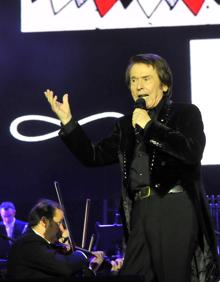 Imagen secundaria 2 - Raphael vuelve a su tierra con aires sinfónicos y electrónicos