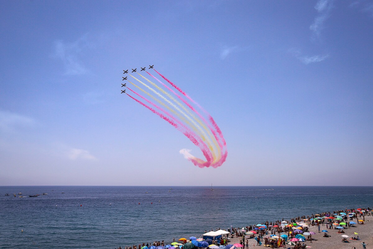 Treinta aeronaves han realizado diferentes acrobacias en este espectáculo, que ha celebrado este domingo su catorce edición