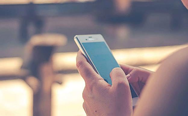 Linares | Dan la razón a un vecino que quiso devolver un móvil Xiaomi comprado por Internet tras haberlo desempaquetado