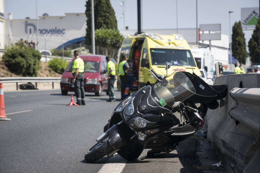 El choque se ha producido a la altura del kilómetro 122, en la salida al polígono de Asegra