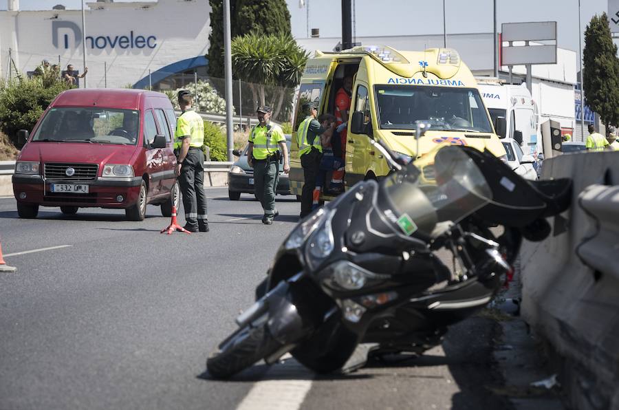 El choque se ha producido a la altura del kilómetro 122, en la salida al polígono de Asegra