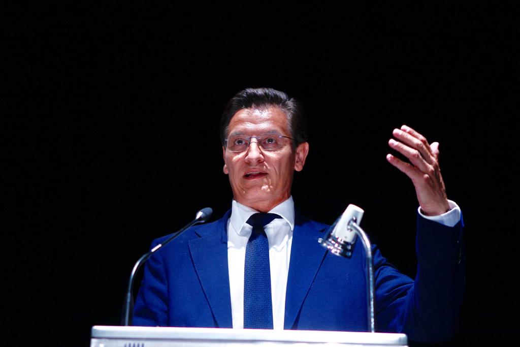 El alcalde de Granada, Luis Salvador, ha mostrado el apoyo del Ayuntamiento a este evento