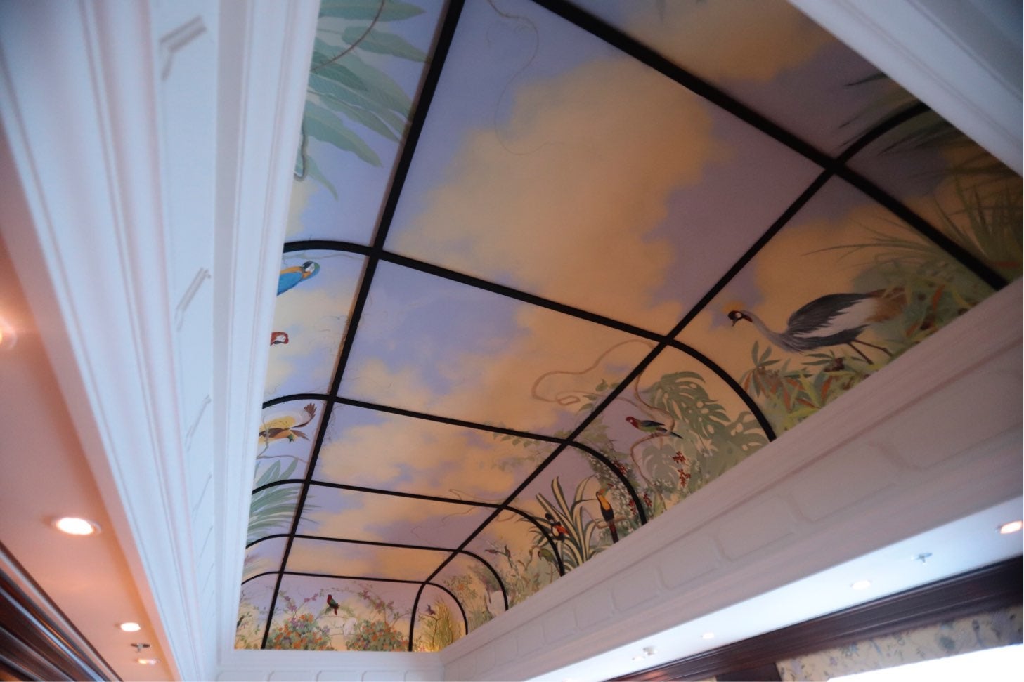 El navío, con una capacidad de 700 pasajeros, ha traído a 670 visitantes y 400 integrantes del personal de tripulación, la mayoría estadounidenses a recorrer el municipio.