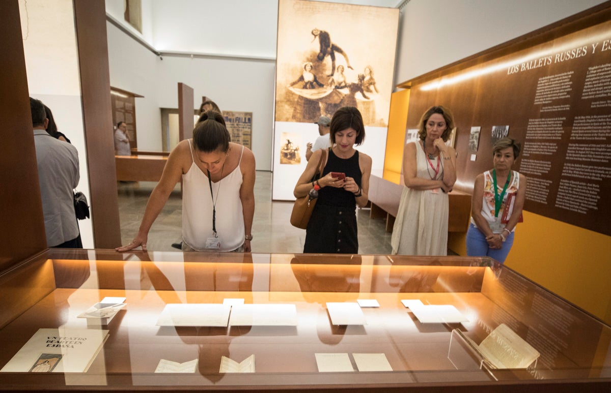 Así es la exposición de 'El sombrero de tres picos. 1919-2019. Un singular proceso creativo'.