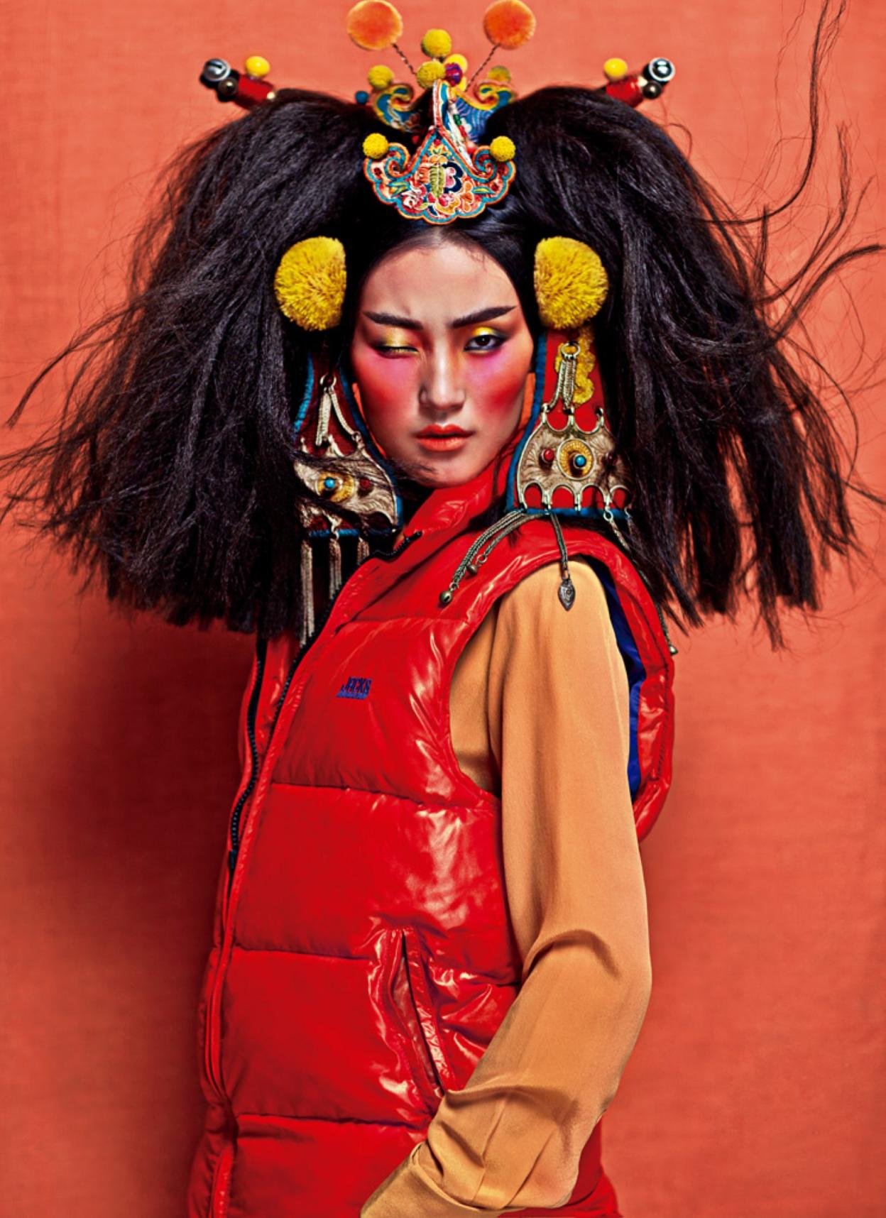 La fotógrafa china a la que buscan Rihanna o Keanu Reeves