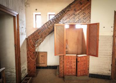 Imagen secundaria 1 - Restos en la ermita del poblado.