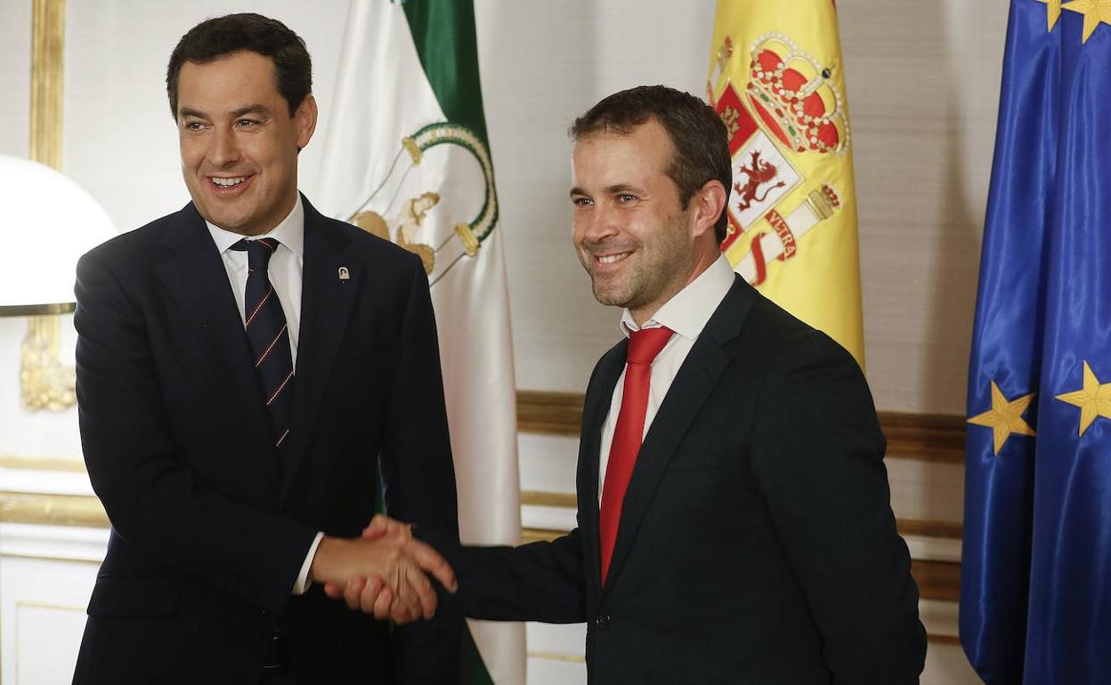 El presidente de la Junta recibió este miércoles al nuevo alcalde de Jaén en San Telmo. 