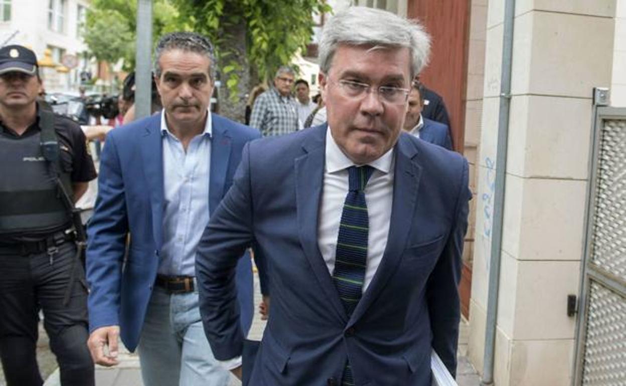 El juez de Matinsreg envía el recurso de Fernández de Moya a la Audiencia