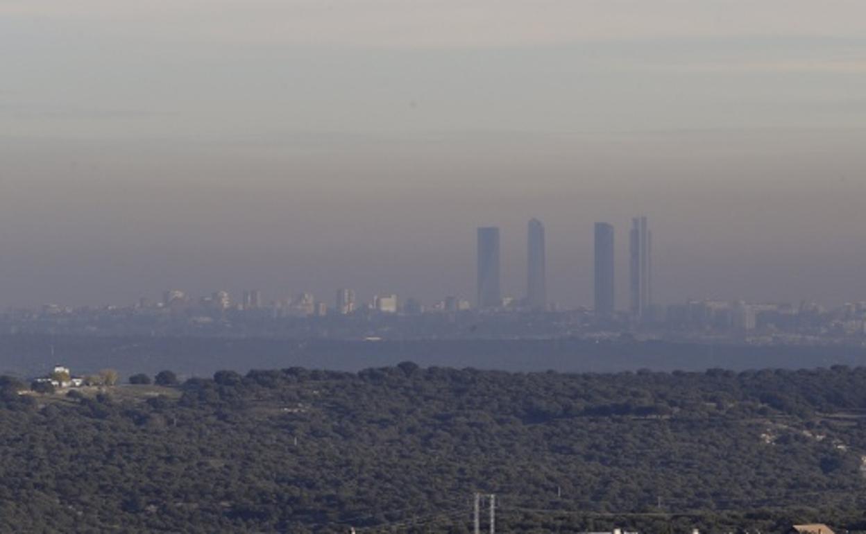 Vista de Madrid contaminado. 