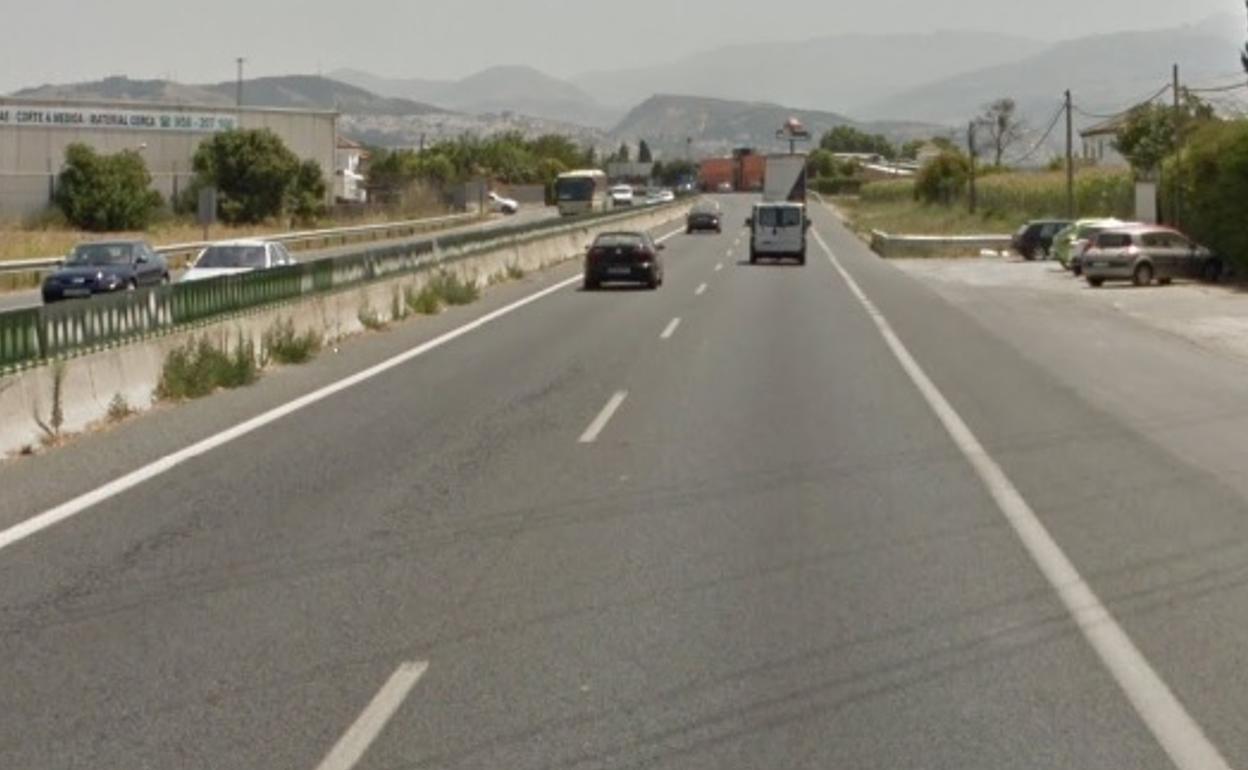 Accidente en Granada | Cuatro heridos tras salirse un turismo en la A-92G a su paso por la capital