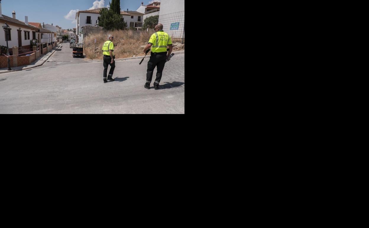 Agentes de la Guardia Civil han realizado un atestado del accidente en la zona