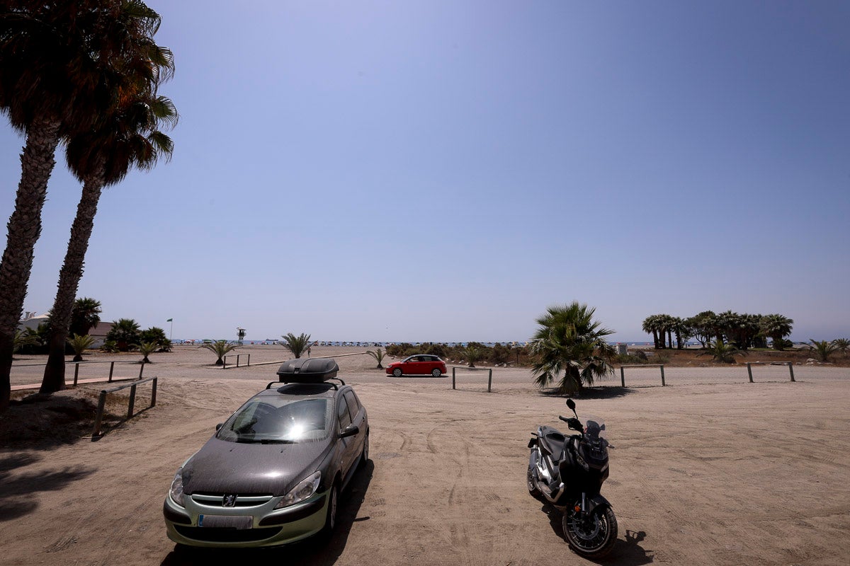 Fotos: Zona de playa Poniente que el Ayuntamiento quiere utilizar como aparcamientos