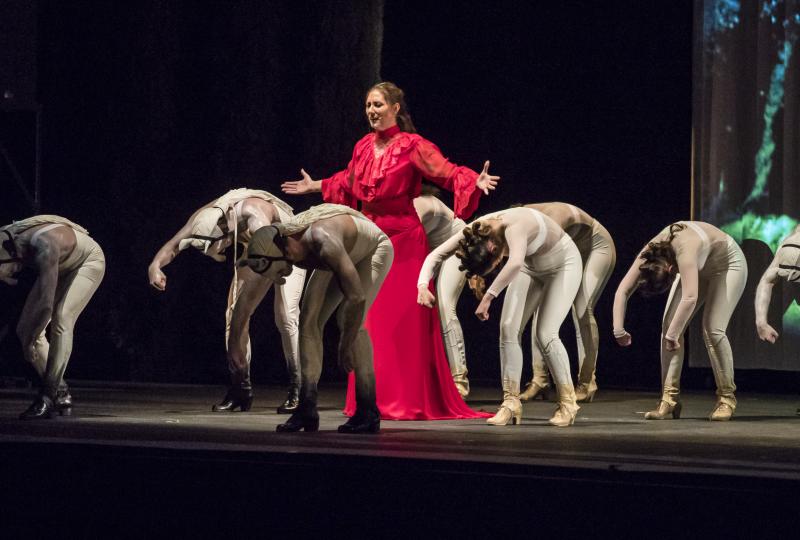 Éxito de Marina Heredia y su compañía en el arranque del espectáculo lorquiano en el Generalife