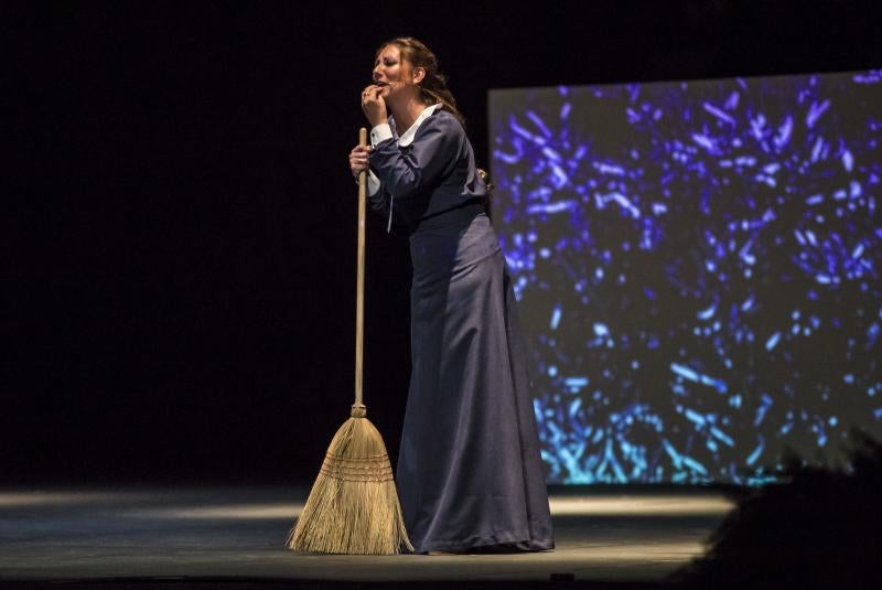 Éxito de Marina Heredia y su compañía en el arranque del espectáculo lorquiano en el Generalife