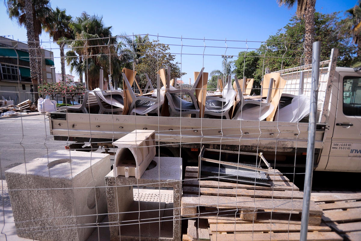 La alcaldesa aseguró a final de junio que si la obra no estaba acabada por completo hoy se expedientaría a la empresa