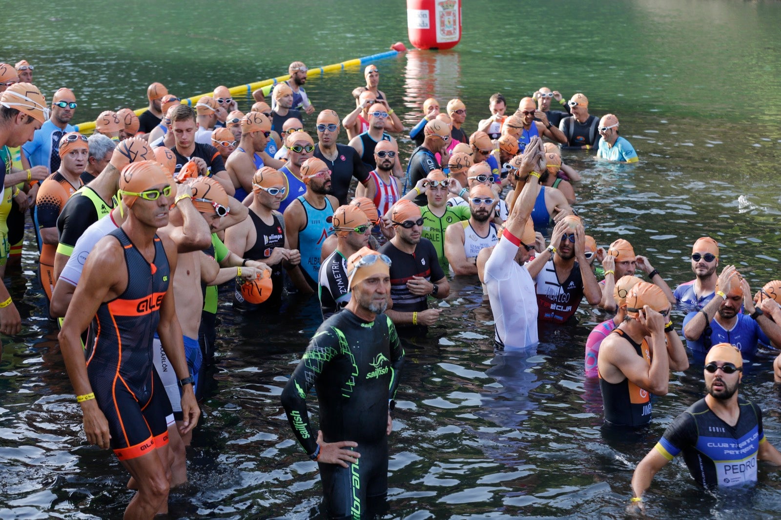 Fotos: Nos metemos e lleno en el espectacular triatlón de Sierra Nevada: así ha sido