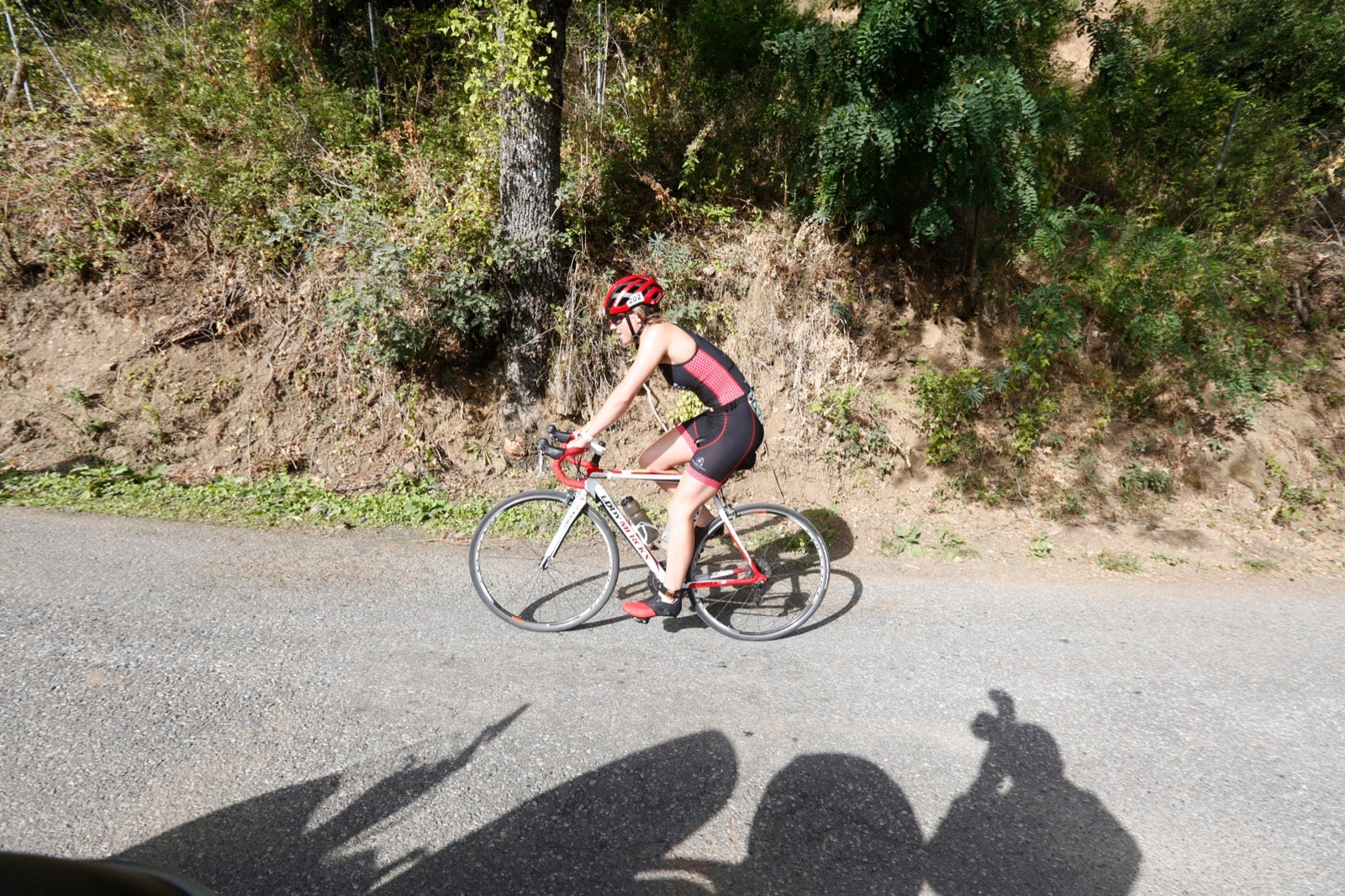Fotos: Nos metemos e lleno en el espectacular triatlón de Sierra Nevada: así ha sido