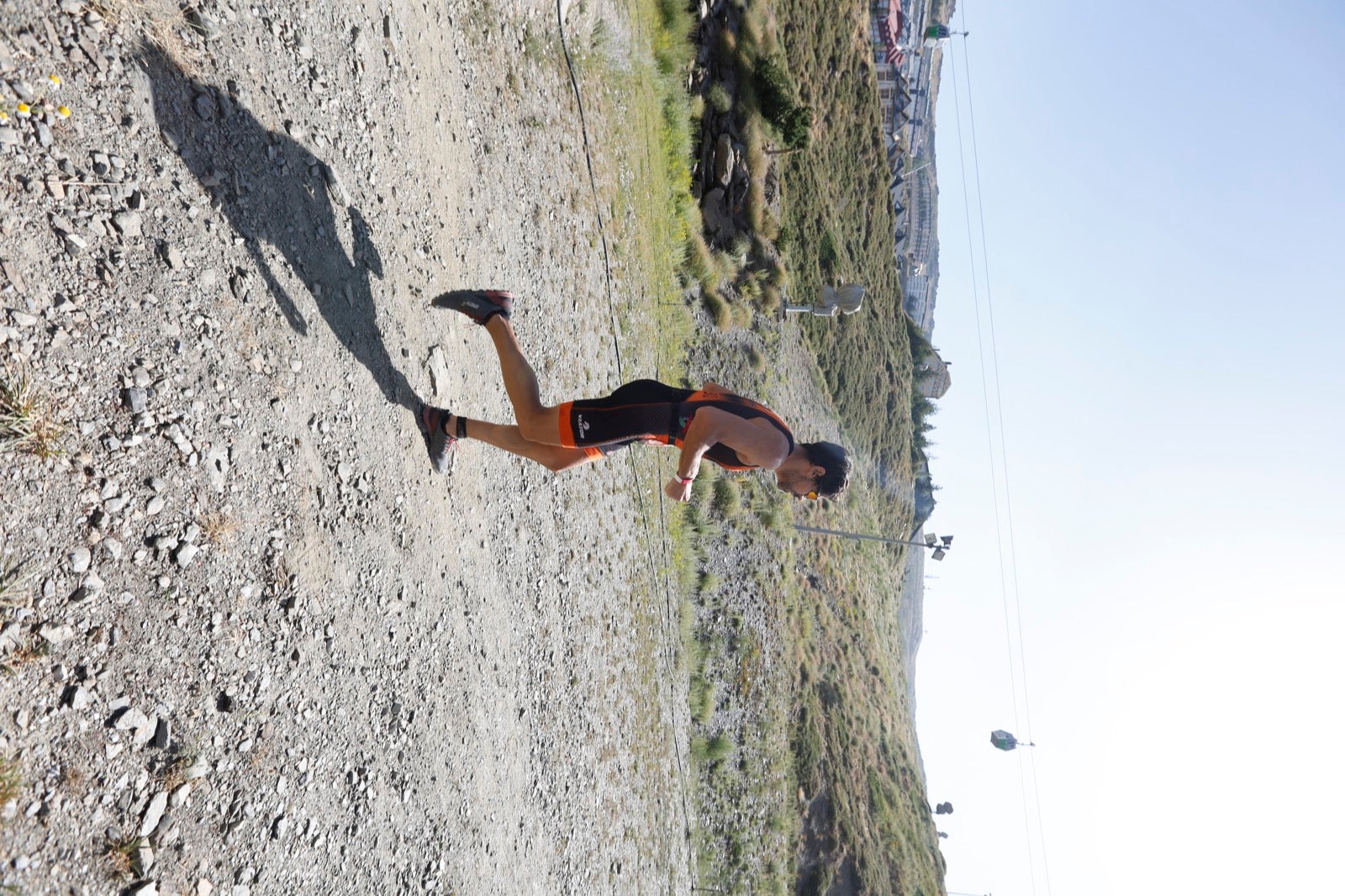 Fotos: Nos metemos e lleno en el espectacular triatlón de Sierra Nevada: así ha sido