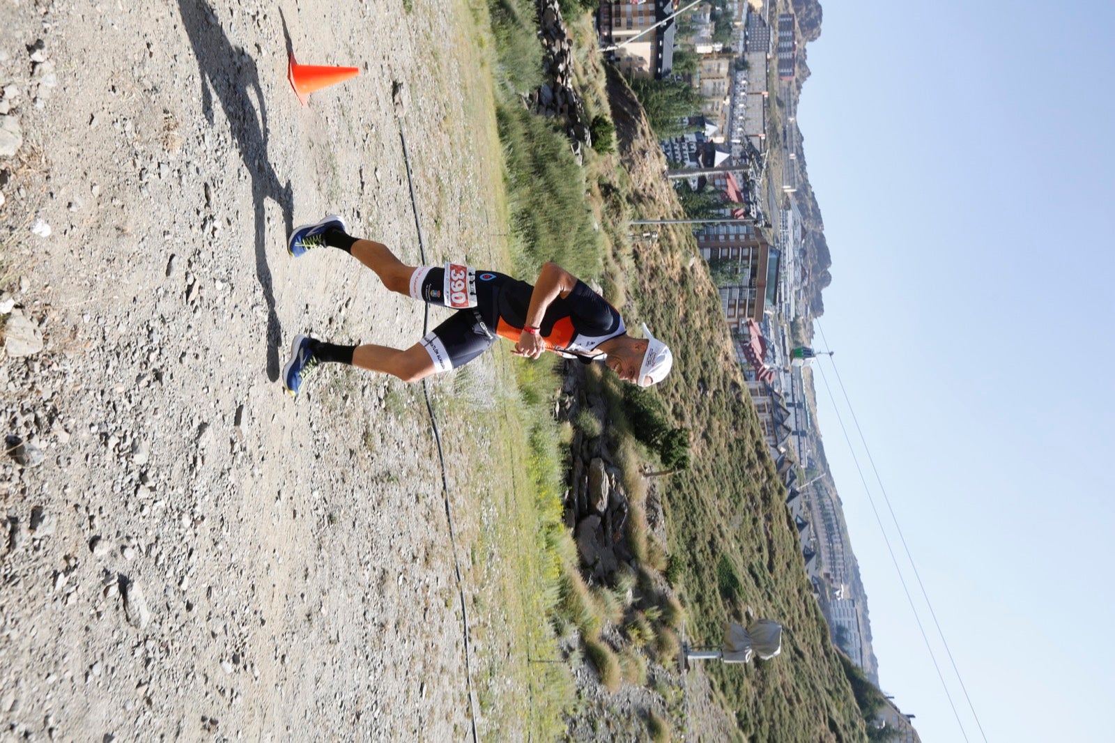Fotos: Nos metemos e lleno en el espectacular triatlón de Sierra Nevada: así ha sido