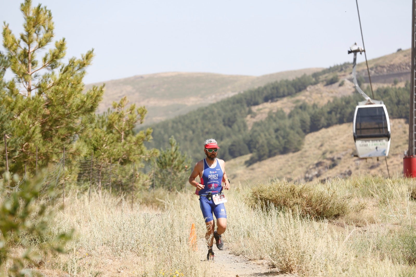 Fotos: Nos metemos e lleno en el espectacular triatlón de Sierra Nevada: así ha sido