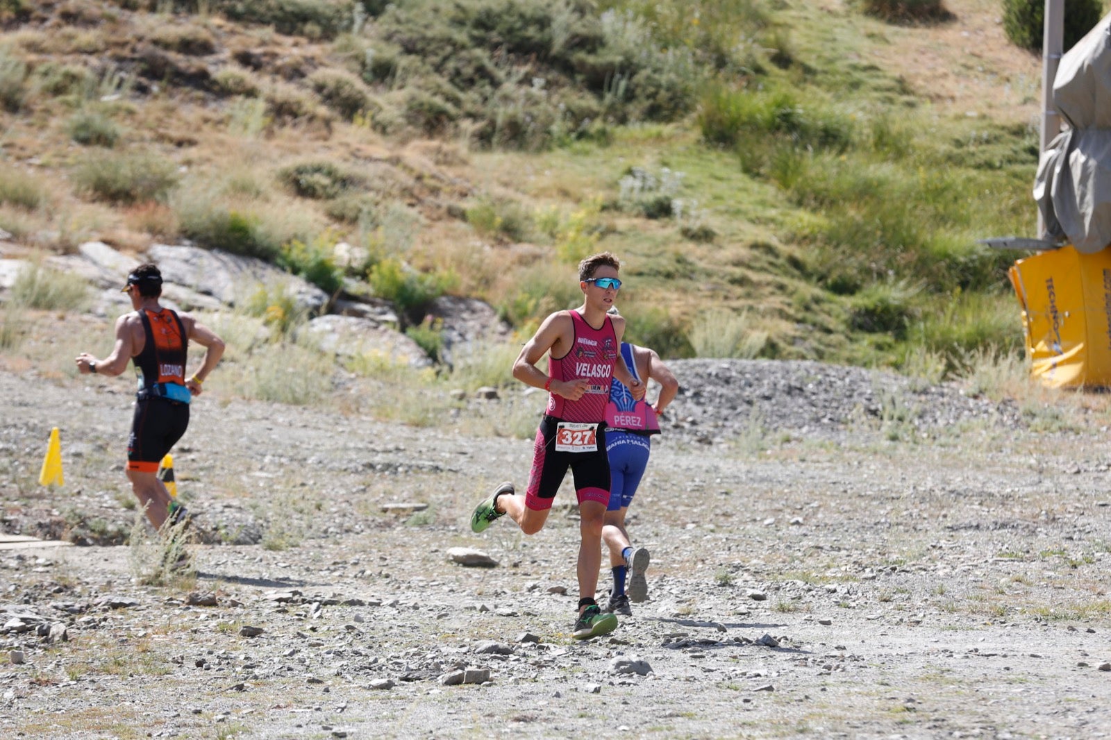 Fotos: Nos metemos e lleno en el espectacular triatlón de Sierra Nevada: así ha sido