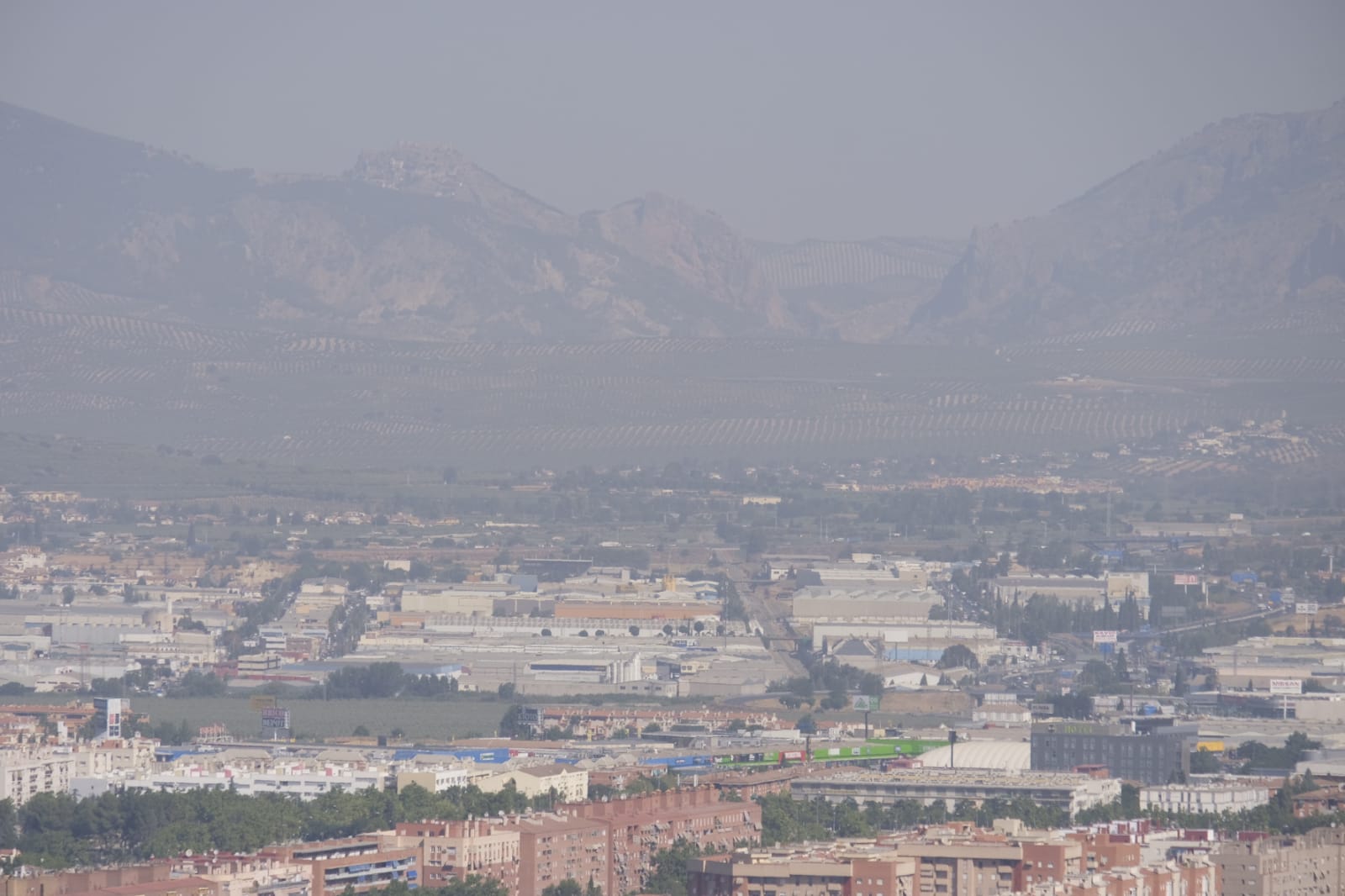 El aire de baja calidad es cada vez más habitual en Granada.