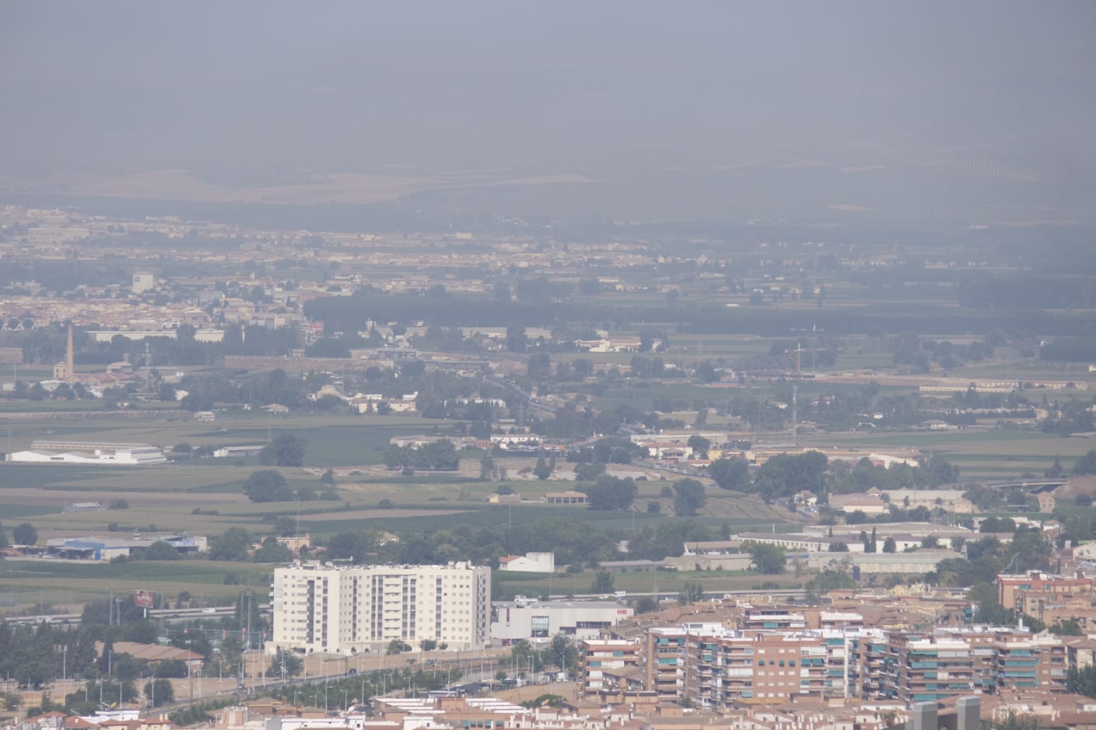 El aire de baja calidad es cada vez más habitual en Granada.