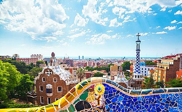 4 ciudades para viajar barato desde el aeropuerto de Granada