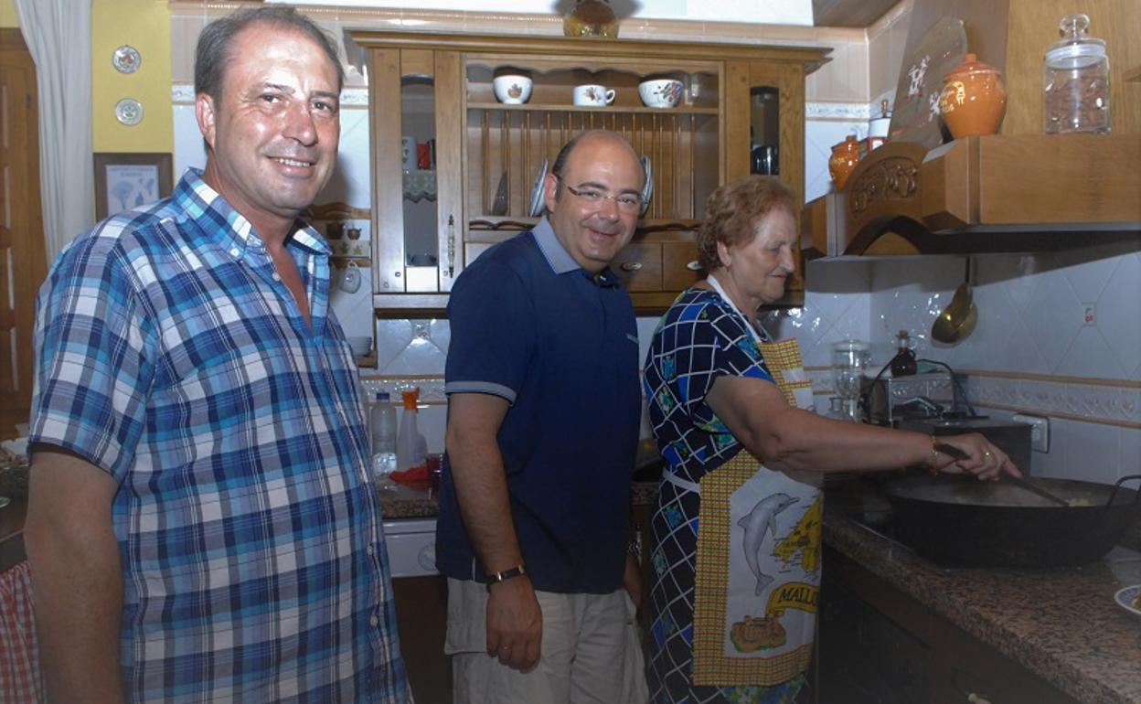 Tarifa, junto a Sebastián Pérez en una imagen de archivo