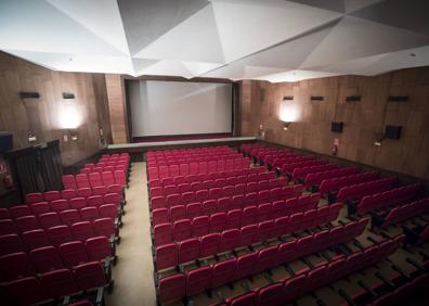 Imagen secundaria 1 - Así es vivir en el Madrigal: la última familia de cine en Granada