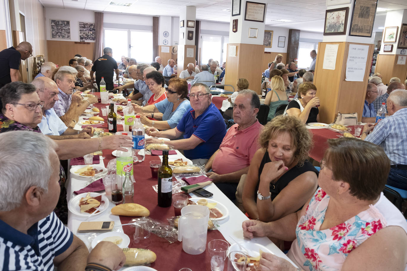 Albolote celebra su tradicional comida de homenaje a los mayores
