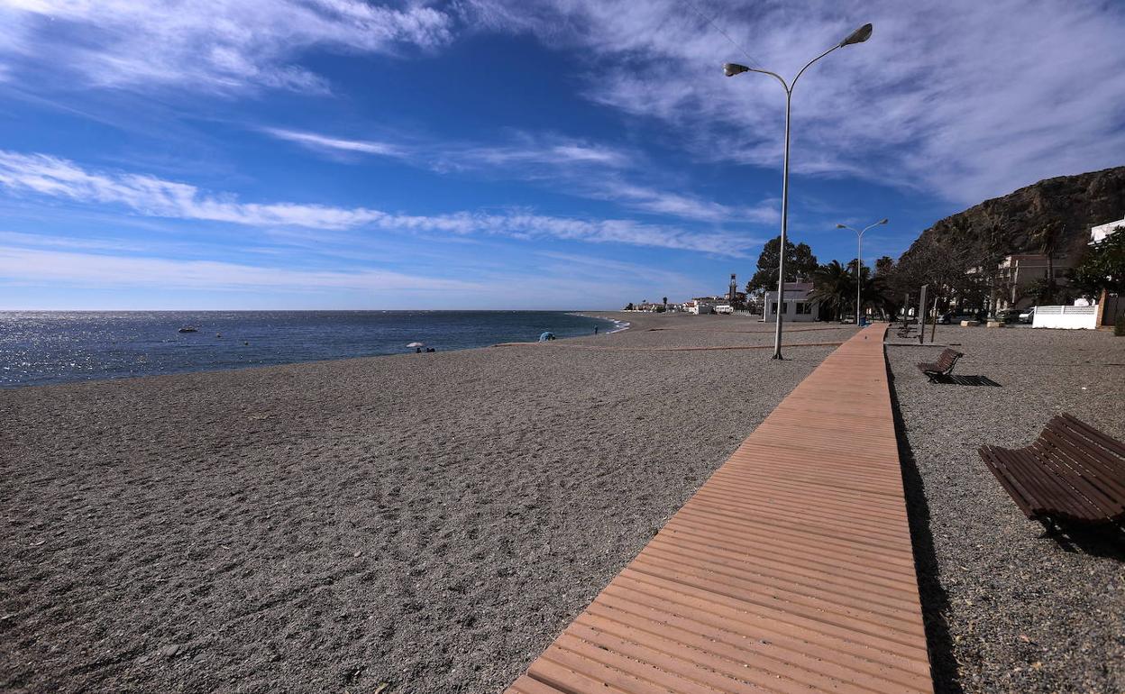 Brutal pelea tumultuaria en Granada: un herido ingresado tras una reyerta en las fiestas de Calahonda