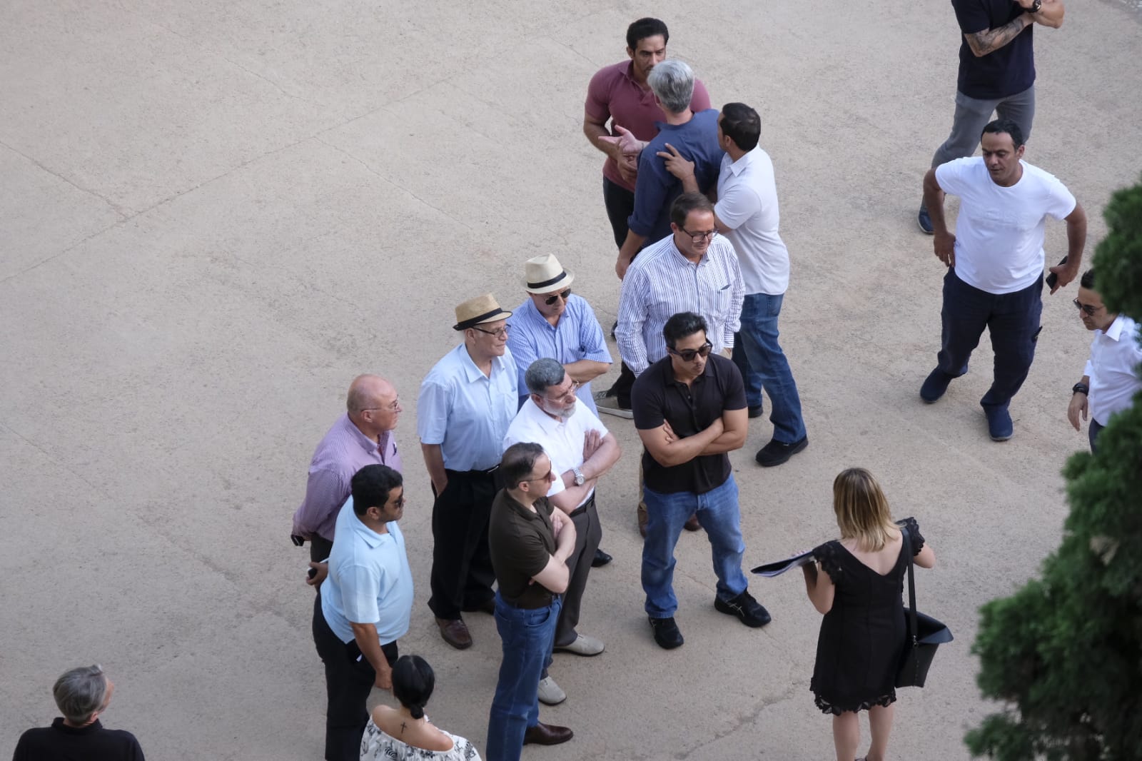 Mansour bin Zayed Al-Nahyan ha pasado por el Parador de Granada antes de realizar su visita guiada por el monumento nazarí