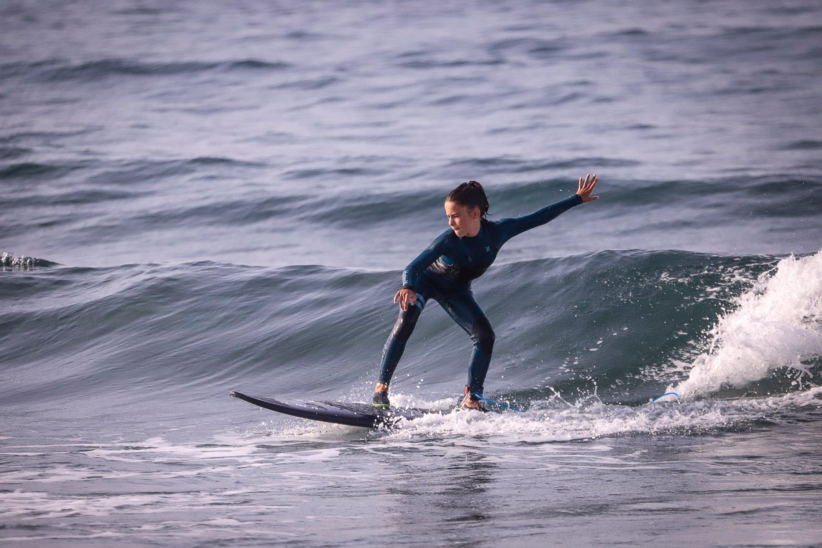 Fotos: Vera Izquierdo, una granadina entregada al surf