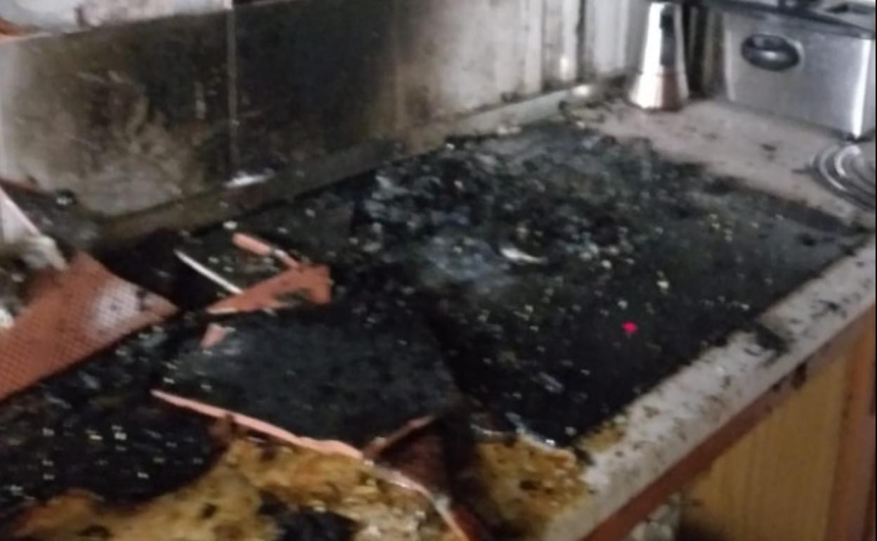 Incendio en una vivienda de Torredelcampo (Jaén). 