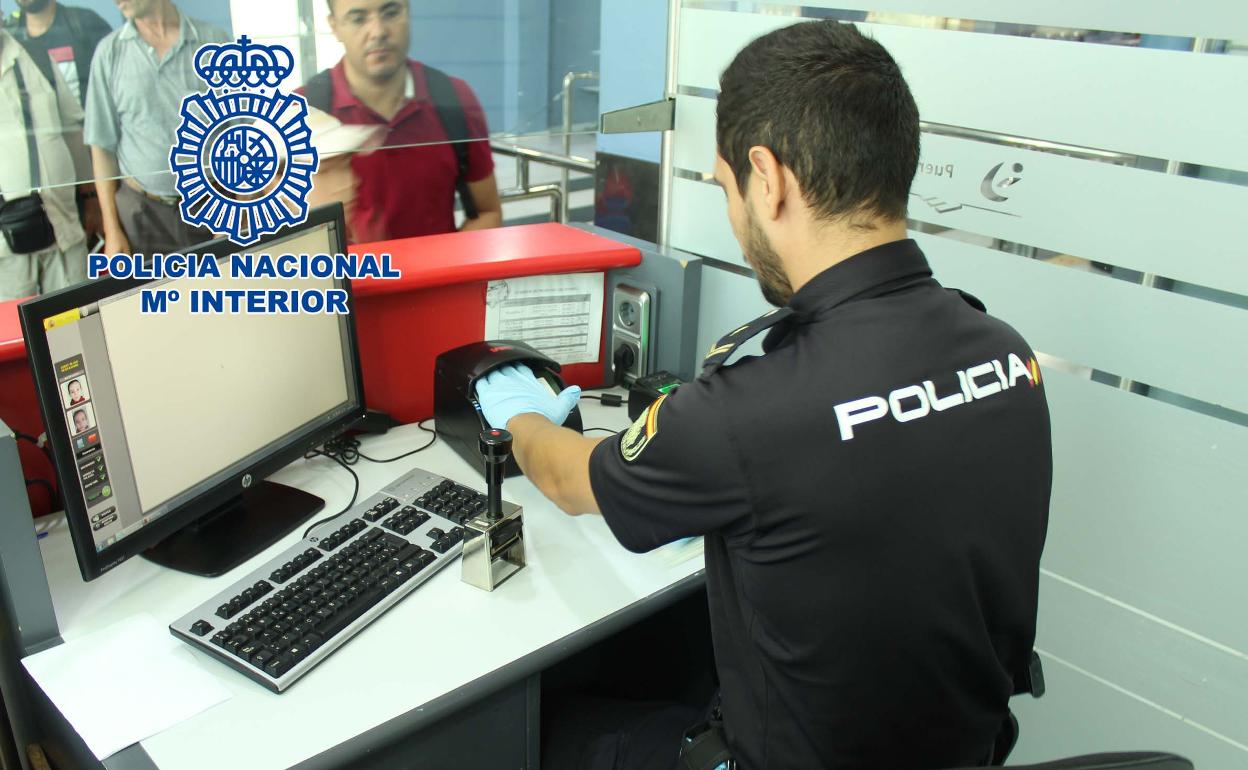 Operación policial en Almería: cazado un fugitivo internacional acusado de sustraer menores
