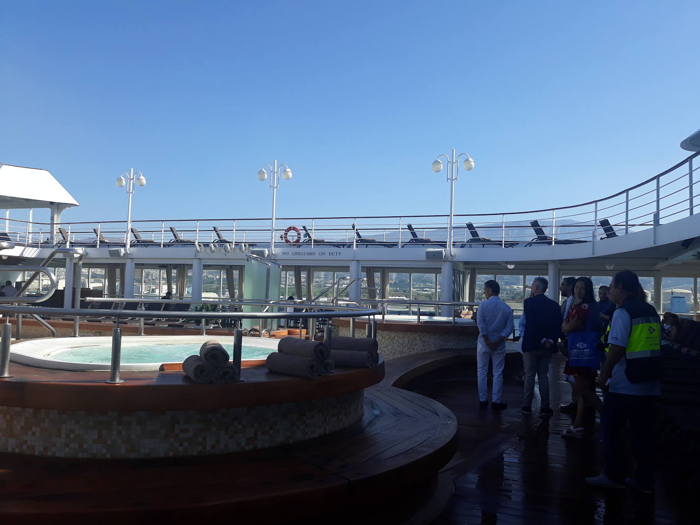 Fotos: Así es el Silver Shadow, el crucero de lujo que está en Motril