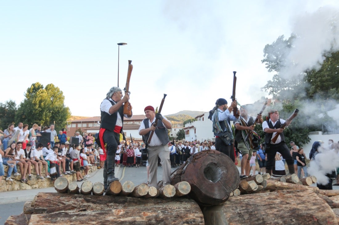 Fotos: Así ha sido la batalla del Alcalde Carbonero de La Peza