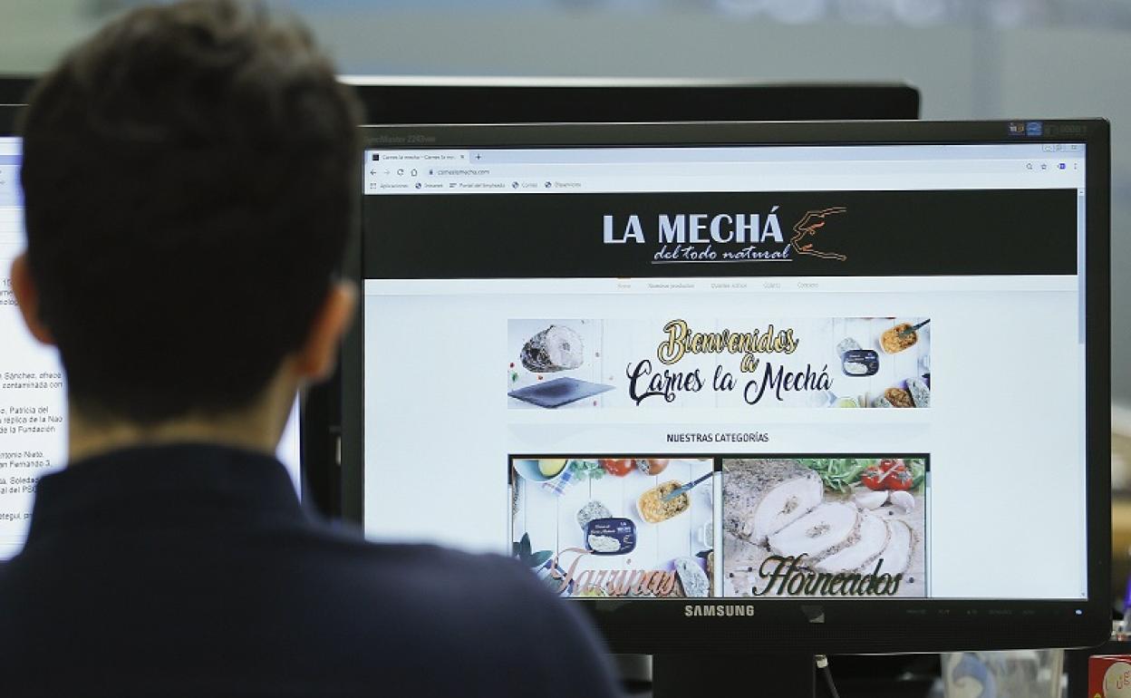 Facua insta a reclamar indemnizaciones por daños a la salud por el brote de listeriosis