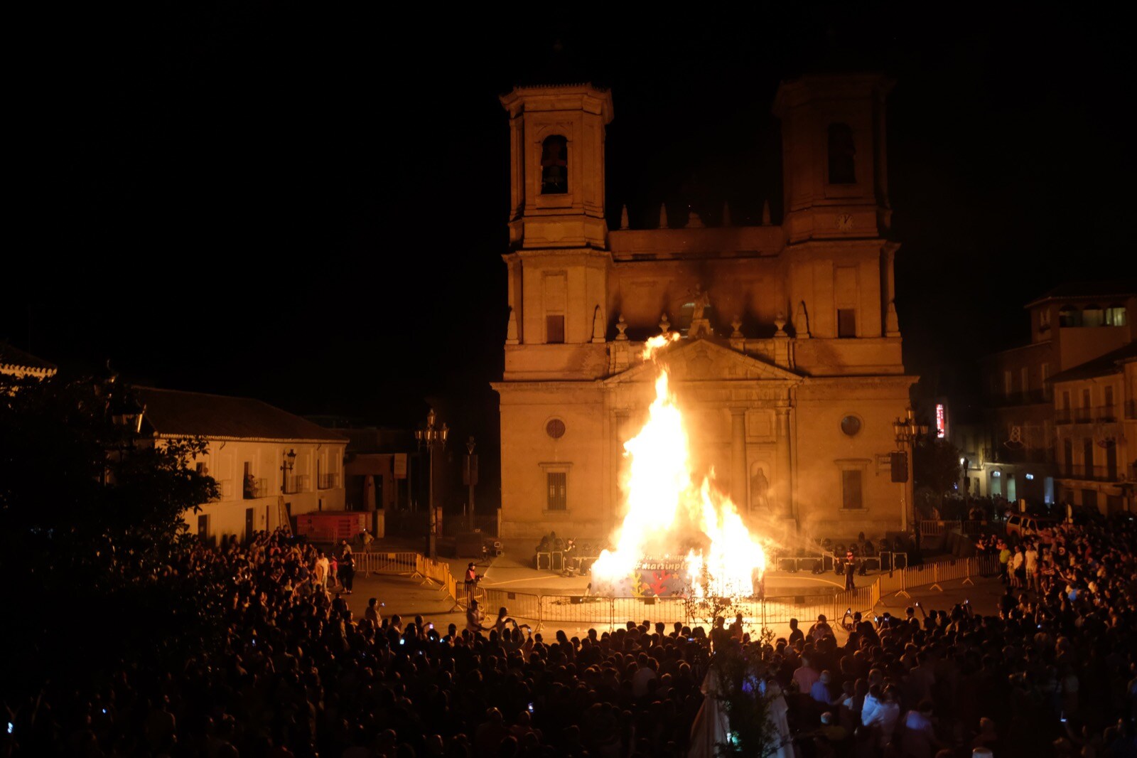 Momento mágico de las fiestas de Santa Fe que se celebran hasta el próximo domingo