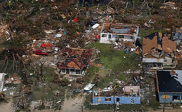 Imagen principal - Paso del huracán 'Dorian' por Bahamas.