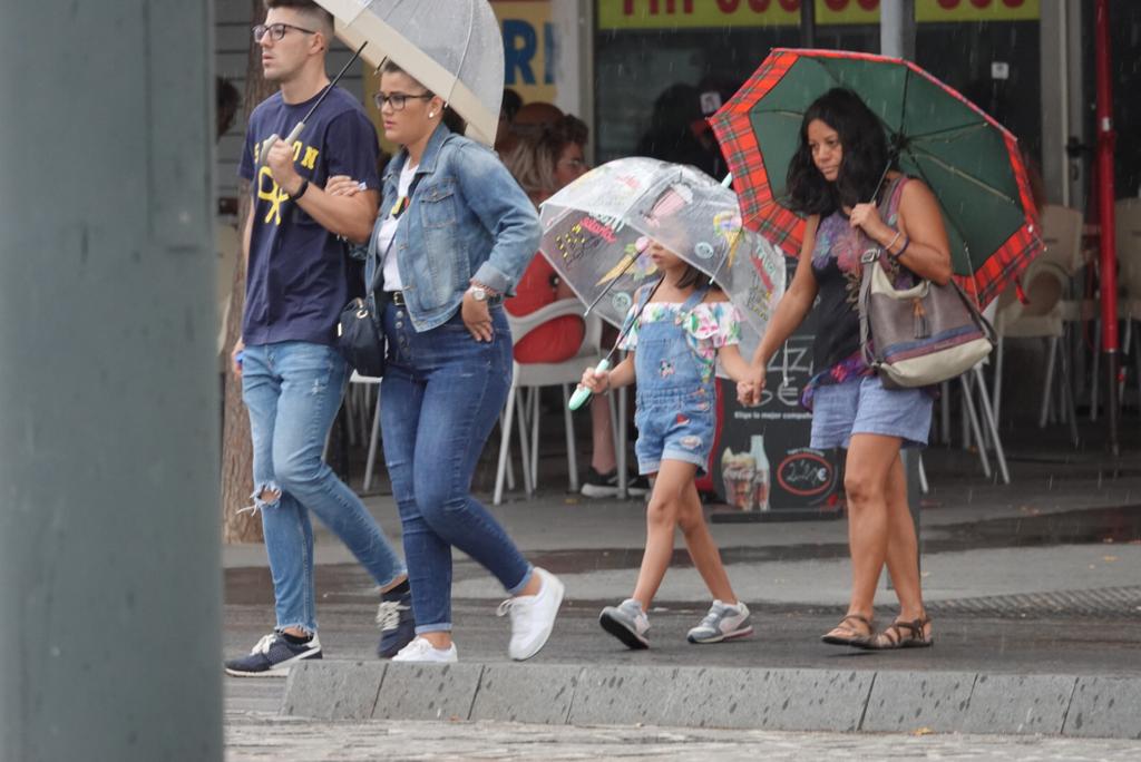 El aviso amarillo de Meteorología está activo entre las 12.00 y las 21.00 hora de este sábado