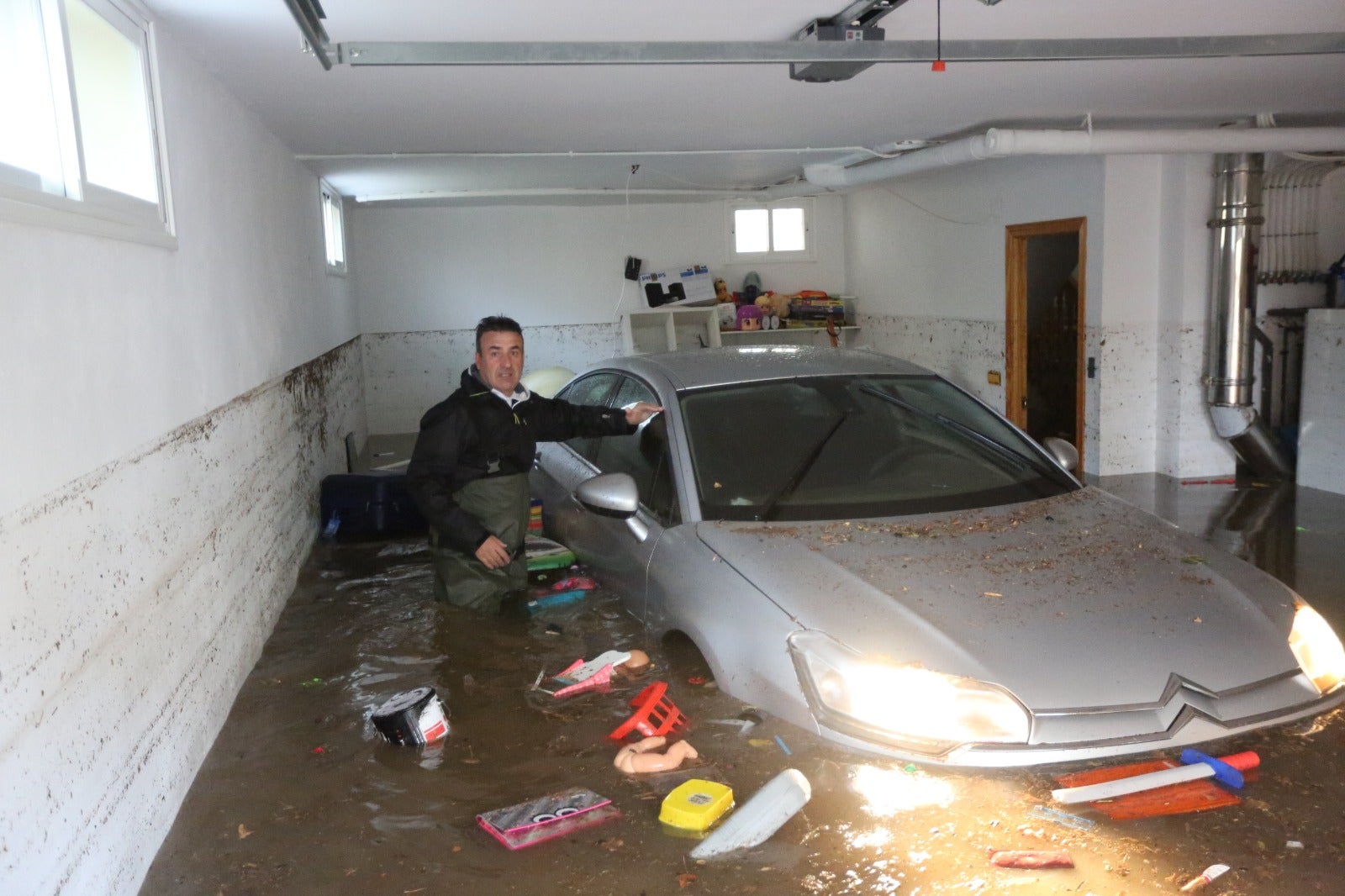 Fotos: Una gran tormenta inunda Granada y deja más de 150 incidencias