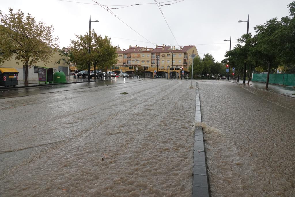 Fotos: Una gran tormenta inunda Granada y deja más de 150 incidencias