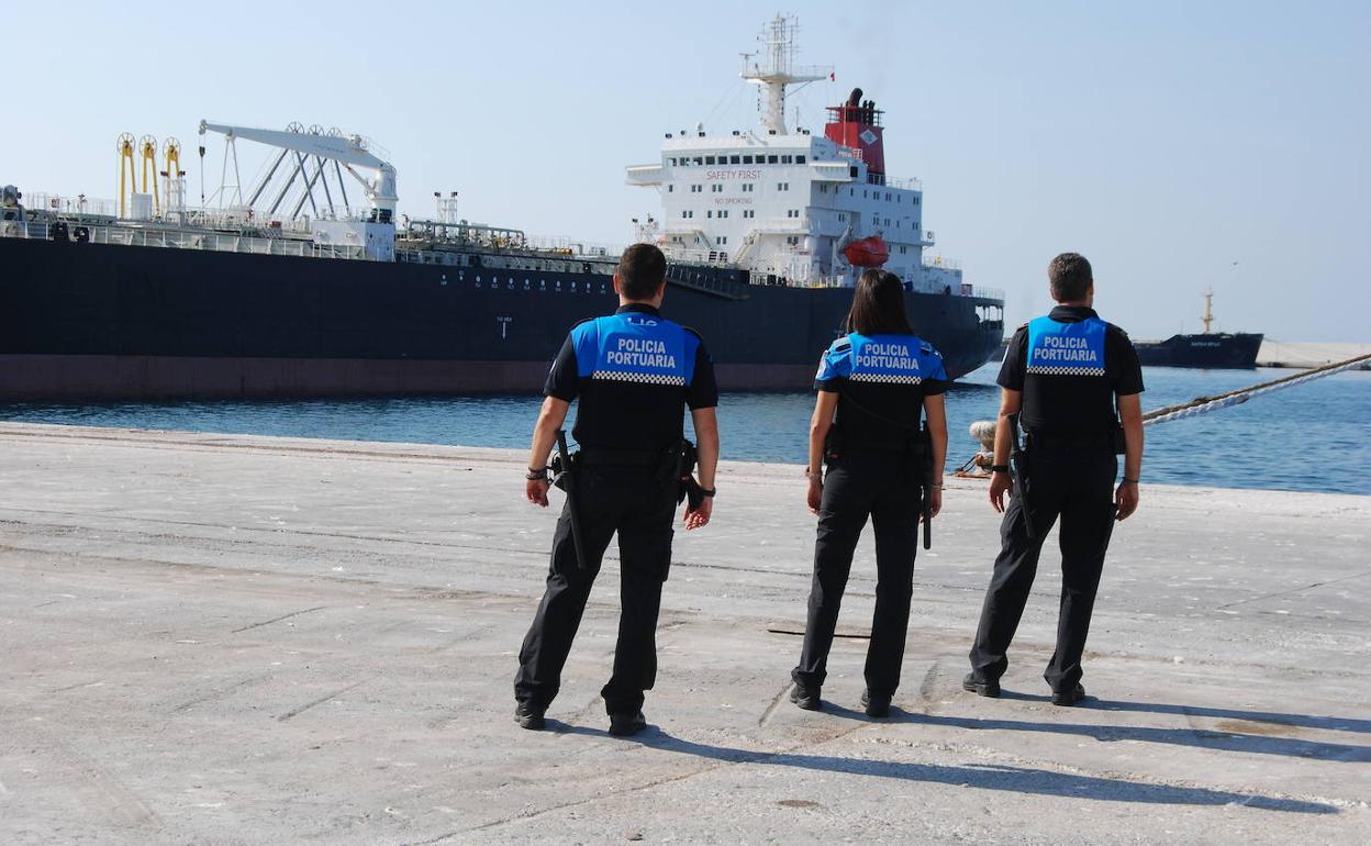 Los guardianes de la seguridad portuaria 