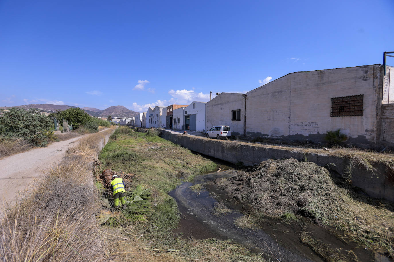 Trabajos en la rambla de Los Álamos. 