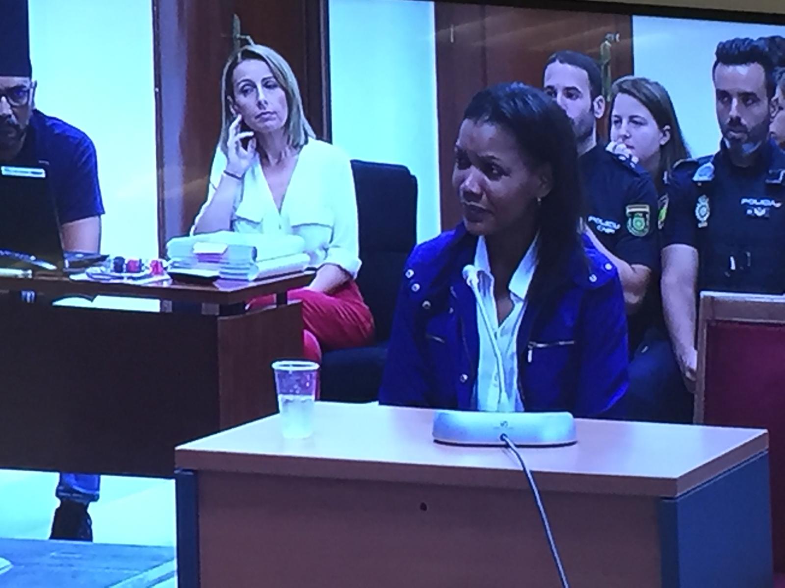 Este martes ha comenzado la ronda de declaraciones con la acusada y los padres del menor en la Audiencia de Almería