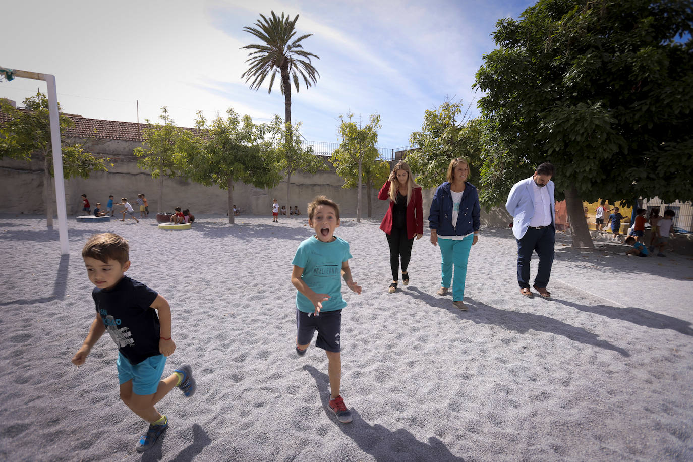 Más de 5.500 alumnos inician sus clases en Motril, en un comienzo de curso sin incidentes