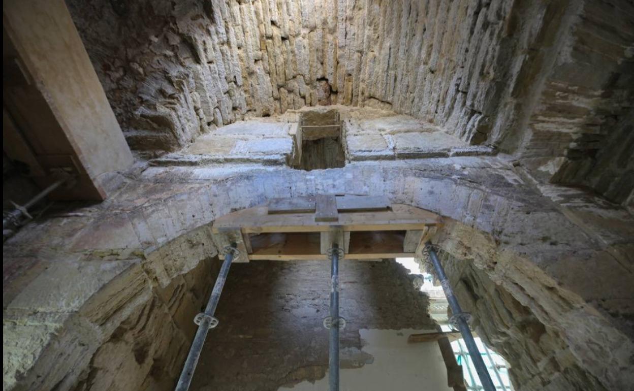 Estructura de Bab Qastar, acceso a la Alcazaba Cadima